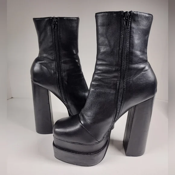 Boohoo Black Chunky High Platform Boots - Picture 5 of 15